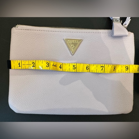 Guess Wrislet Bag - Picture 4 of 8
